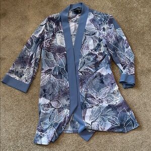Elegant Blue Floral Women's Wrap